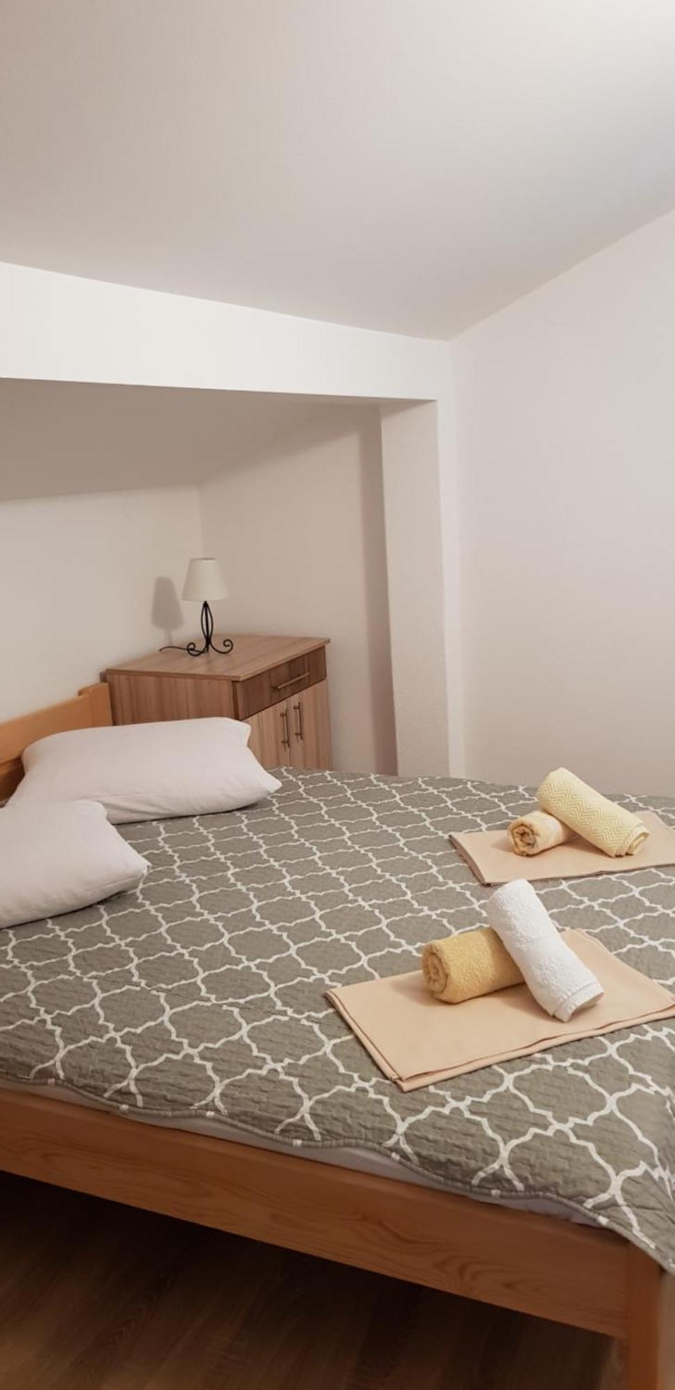 Apartmani Kurjakovic - 푸나트 외부 사진